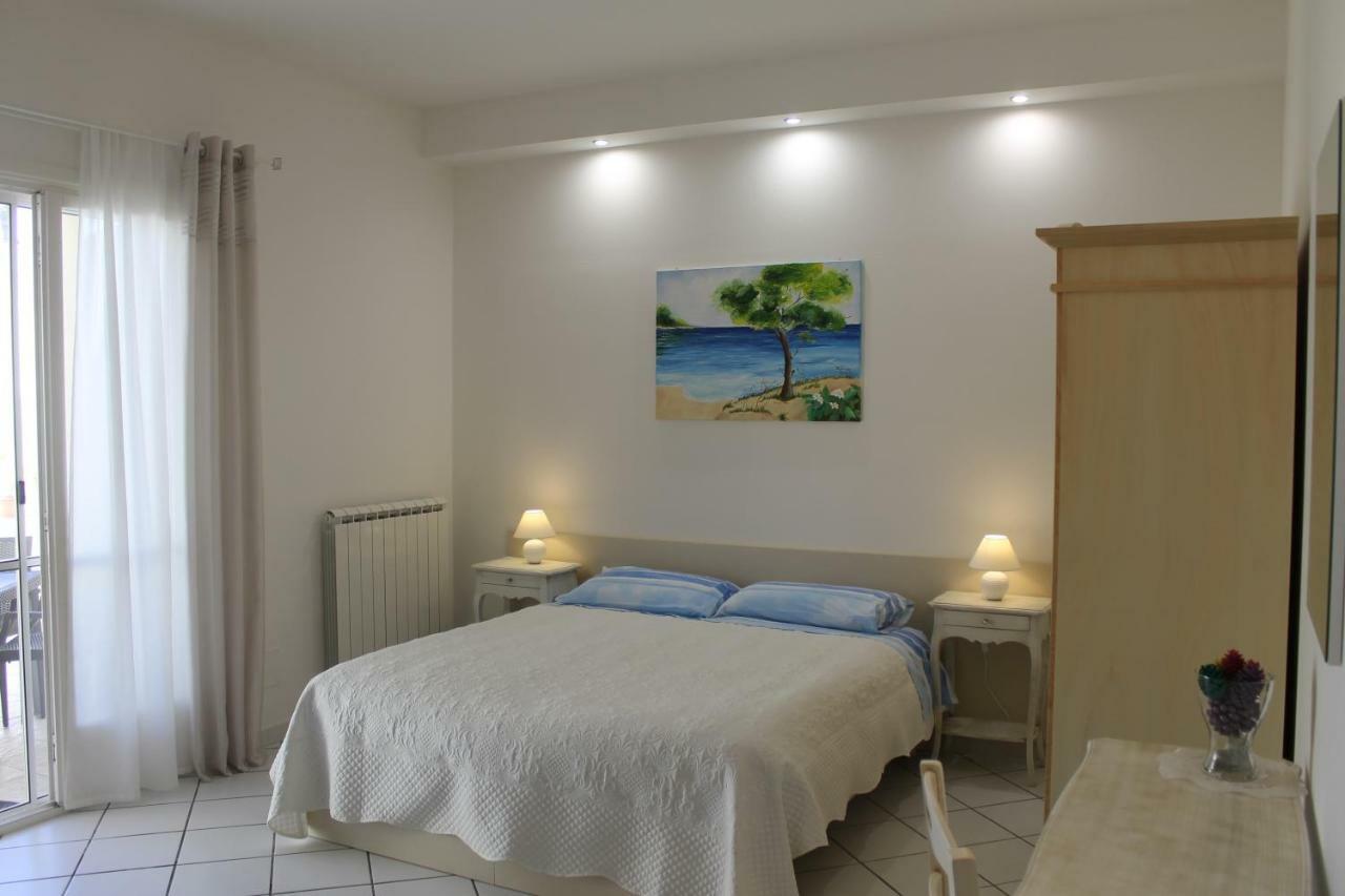 B&B Villa 16 Pini Lecce Dış mekan fotoğraf